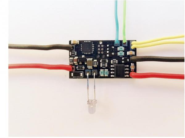 Digital Decoder QX2020 12-14,8V DC inkl. IR-Diode, LED´s & Silikonkabel